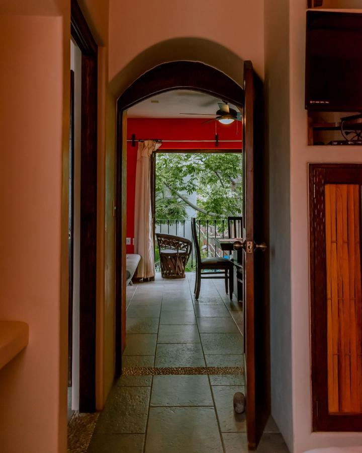 Apartamento Zihuatanejo con alberca Exterior foto